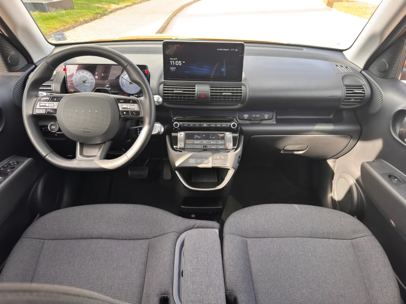 Hyundai Inster PREMIUM 49 KWH, снимка 13 - Автомобили и джипове - 52559307
