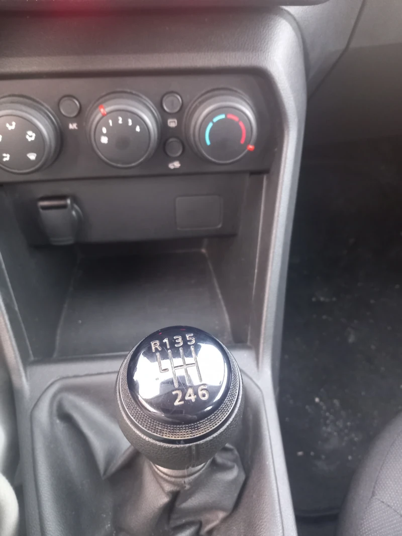 Dacia Jogger, снимка 10 - Автомобили и джипове - 52920847