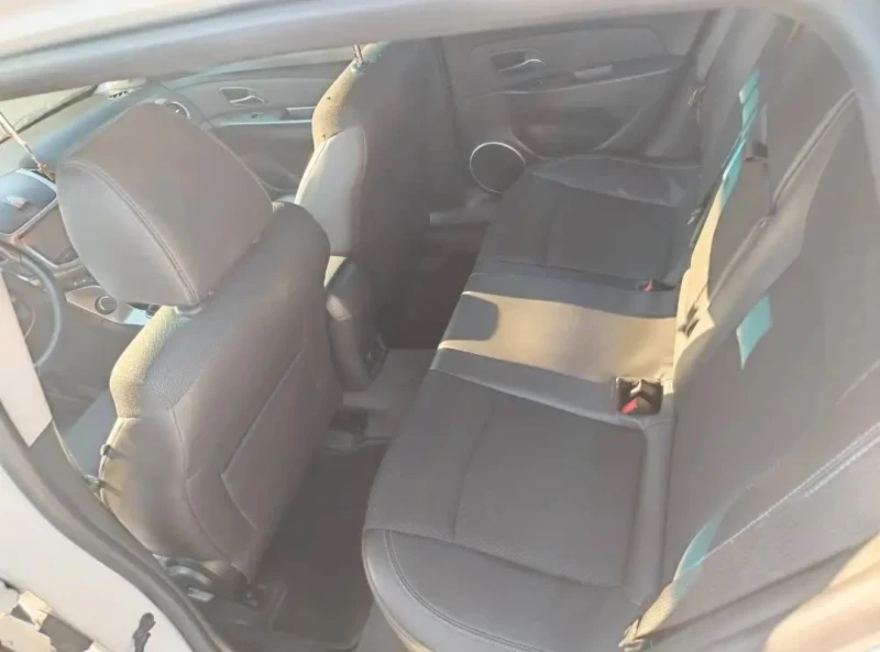 Chevrolet Cruze, снимка 7 - Автомобили и джипове - 53056909