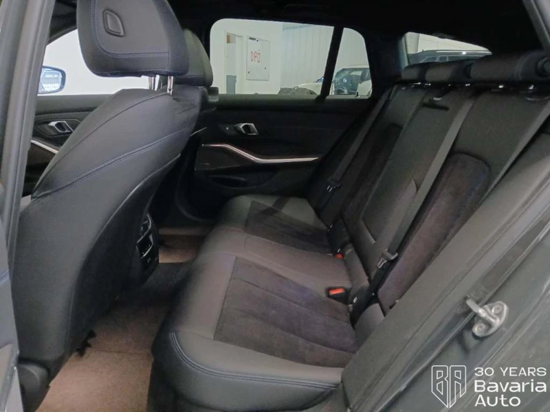 BMW 320 d xDrive M Sport Paket Touring, снимка 8 - Автомобили и джипове - 53177659