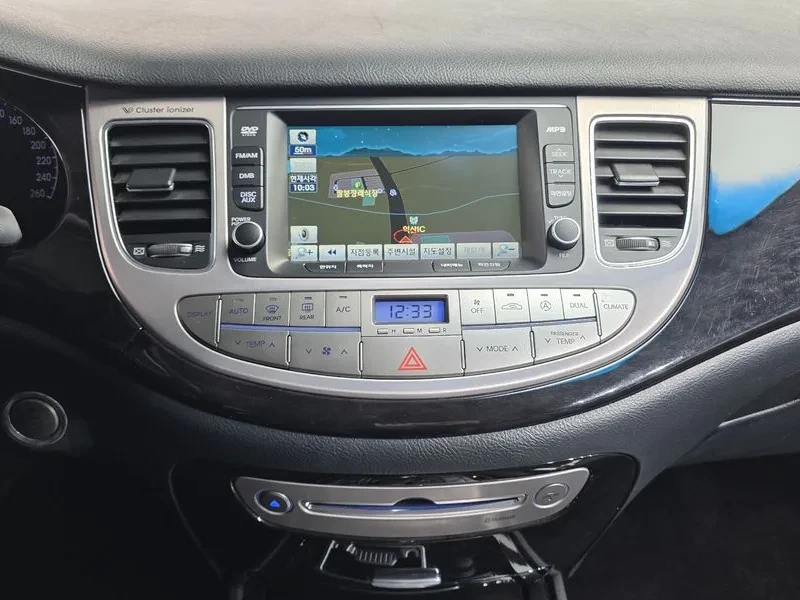 Hyundai Genesis 3.3, снимка 15 - Автомобили и джипове - 54615973