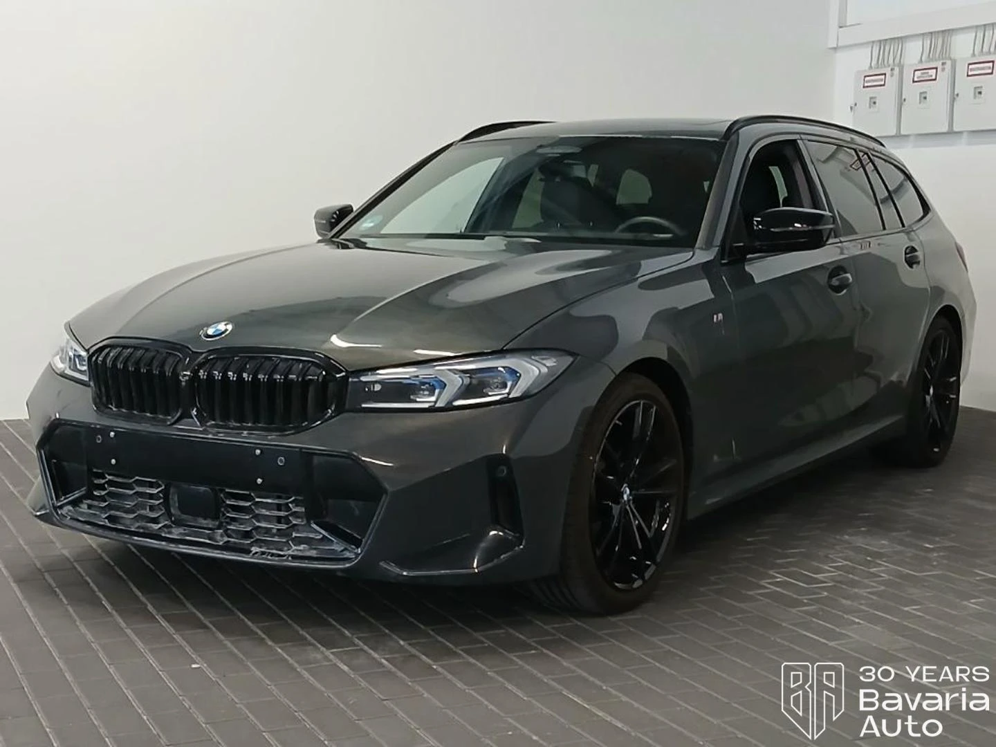 BMW 320 d xDrive M Sport Paket Touring, снимка 1
