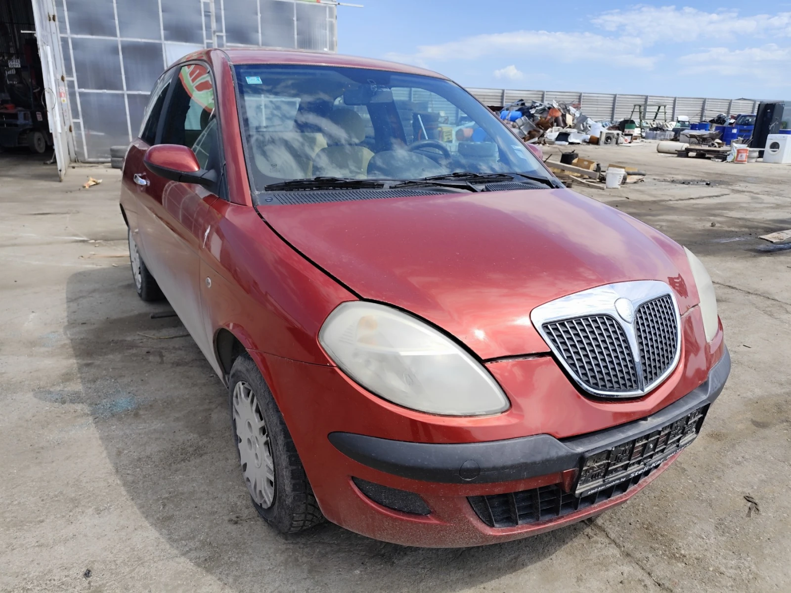 Lancia Ypsilon 1.2 - изображение 2