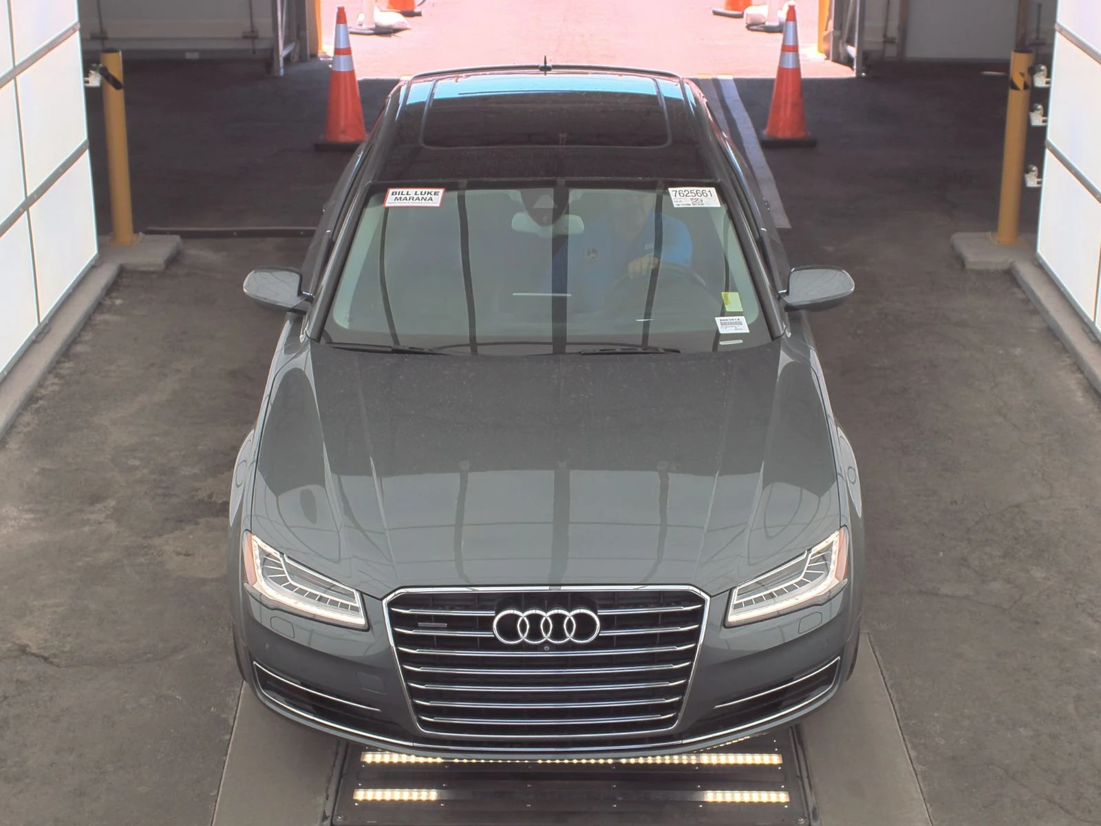 Audi A8 L* Head-Up* BLIND SPOT* MAСАЖ* ОБДУХВАНЕ* Панорама - изображение 2