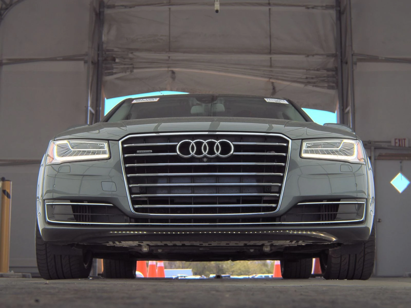 Audi A8 L* Head-Up* BLIND SPOT* MAСАЖ* ОБДУХВАНЕ* Панорама - изображение 4