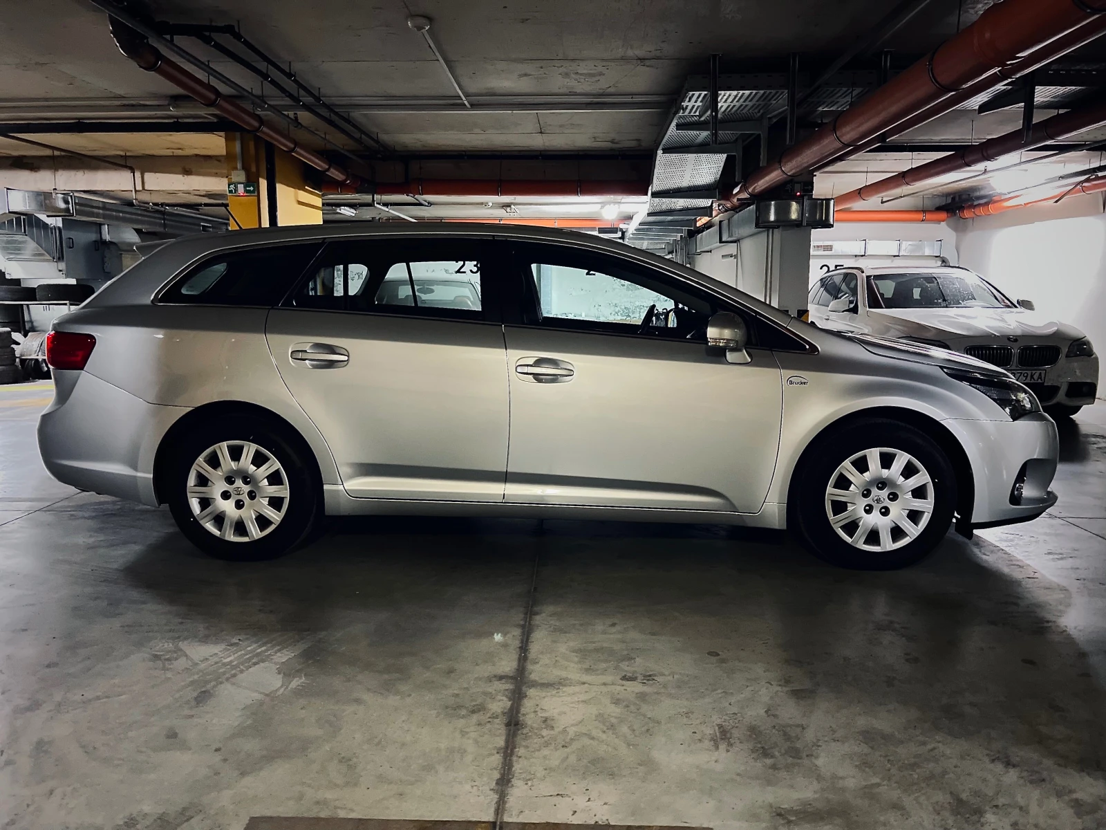 Toyota Avensis  - изображение 4