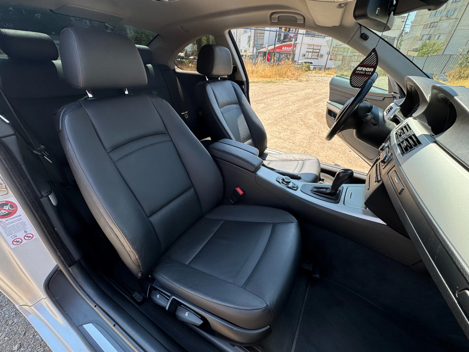BMW 320 d, Е92 FaceLift, Navi, Keyless, сменена верига - изображение 9