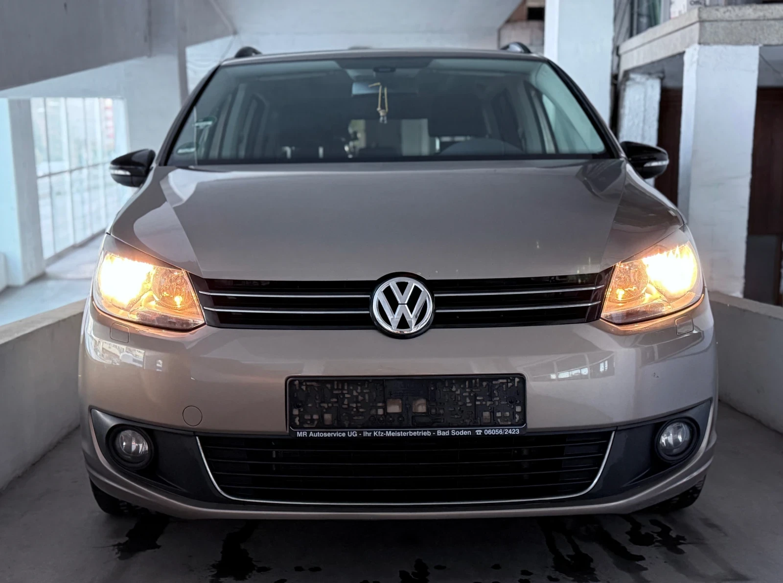 VW Touran 2, 0TDI 140hp DSG - изображение 3