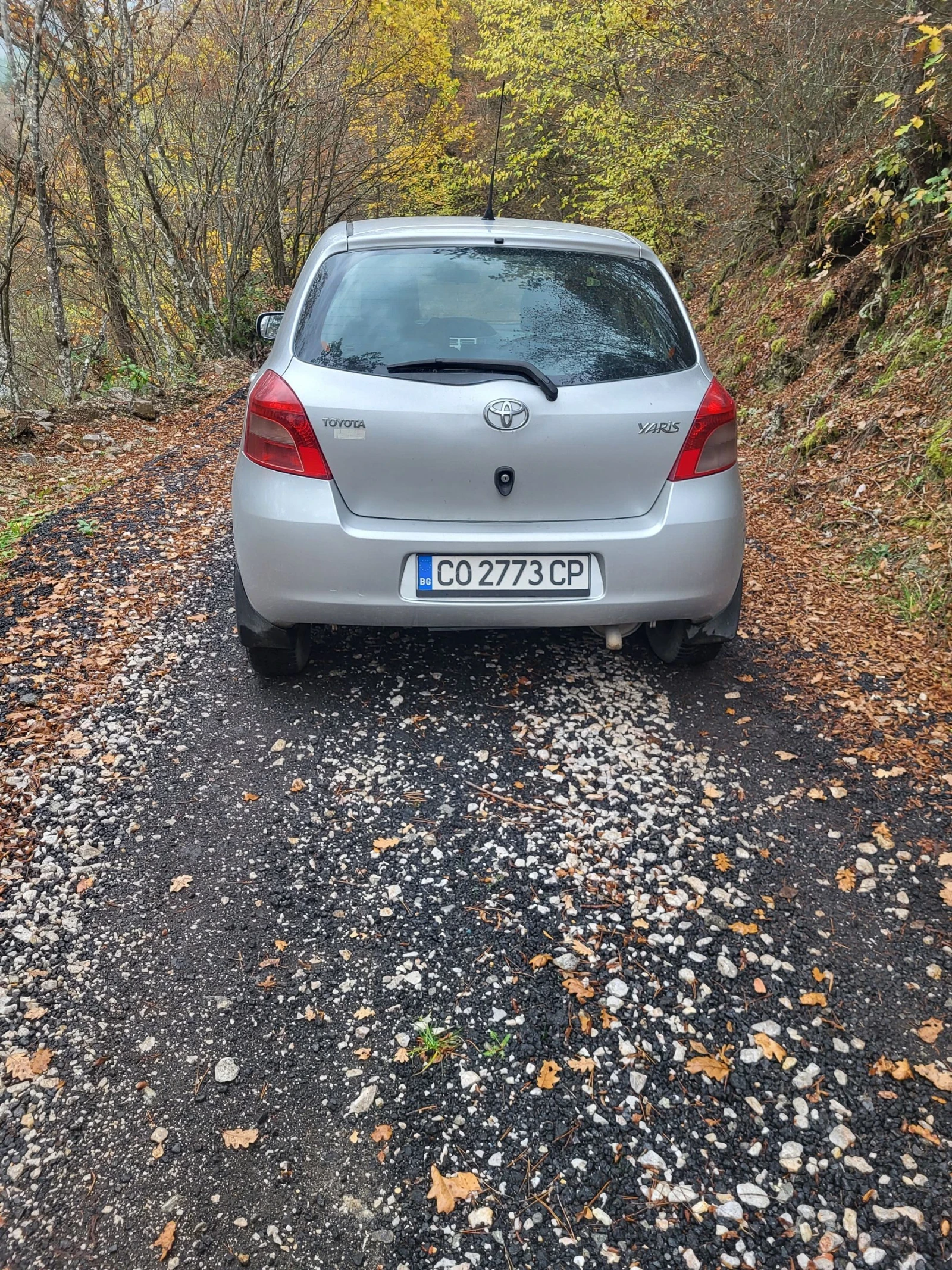 Toyota Yaris Toyota Yaris 1.0i бензин газ - изображение 4