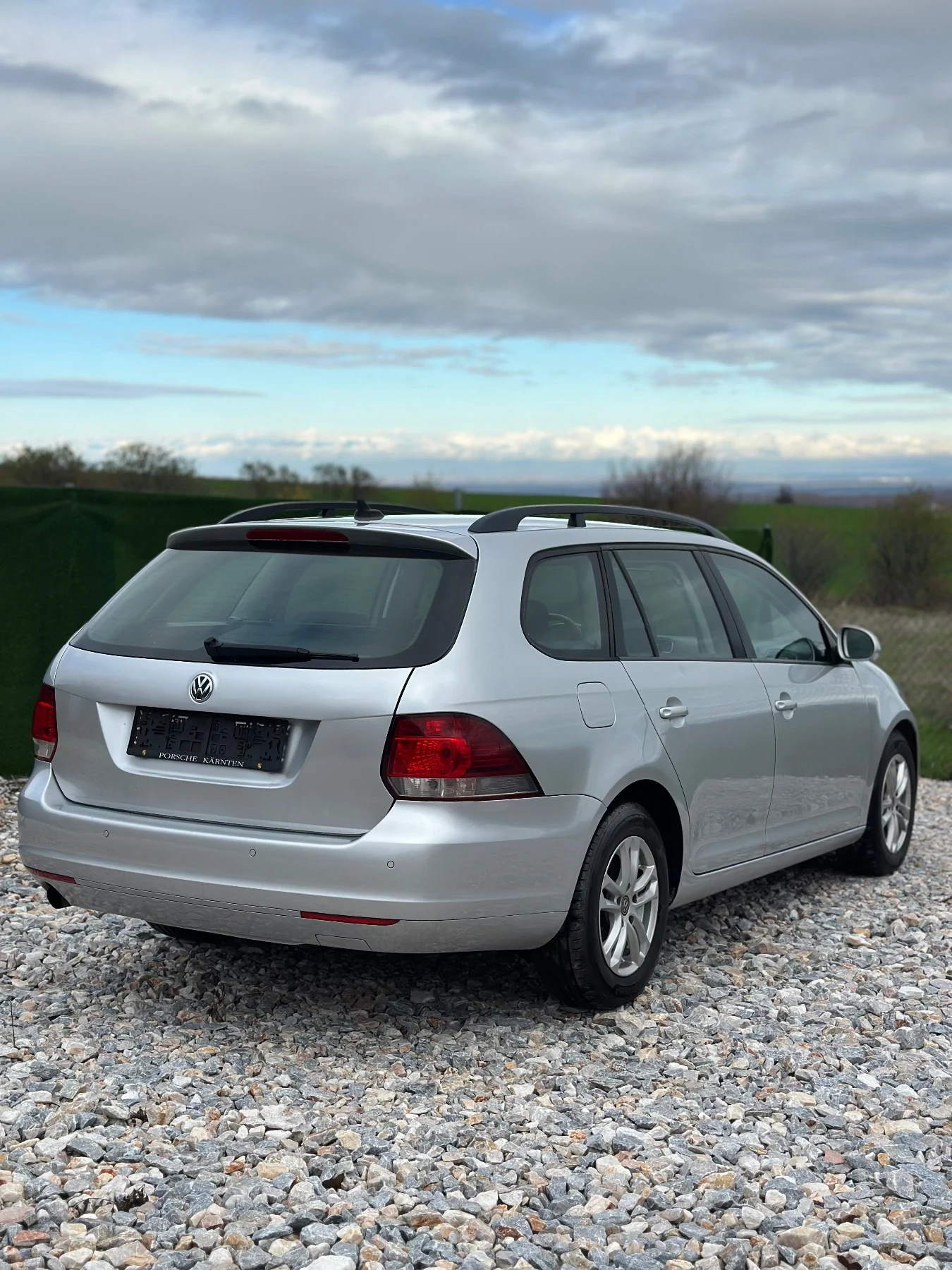 VW Golf Variant 1.6 TDI * ЛИЗИНГ*  - изображение 4