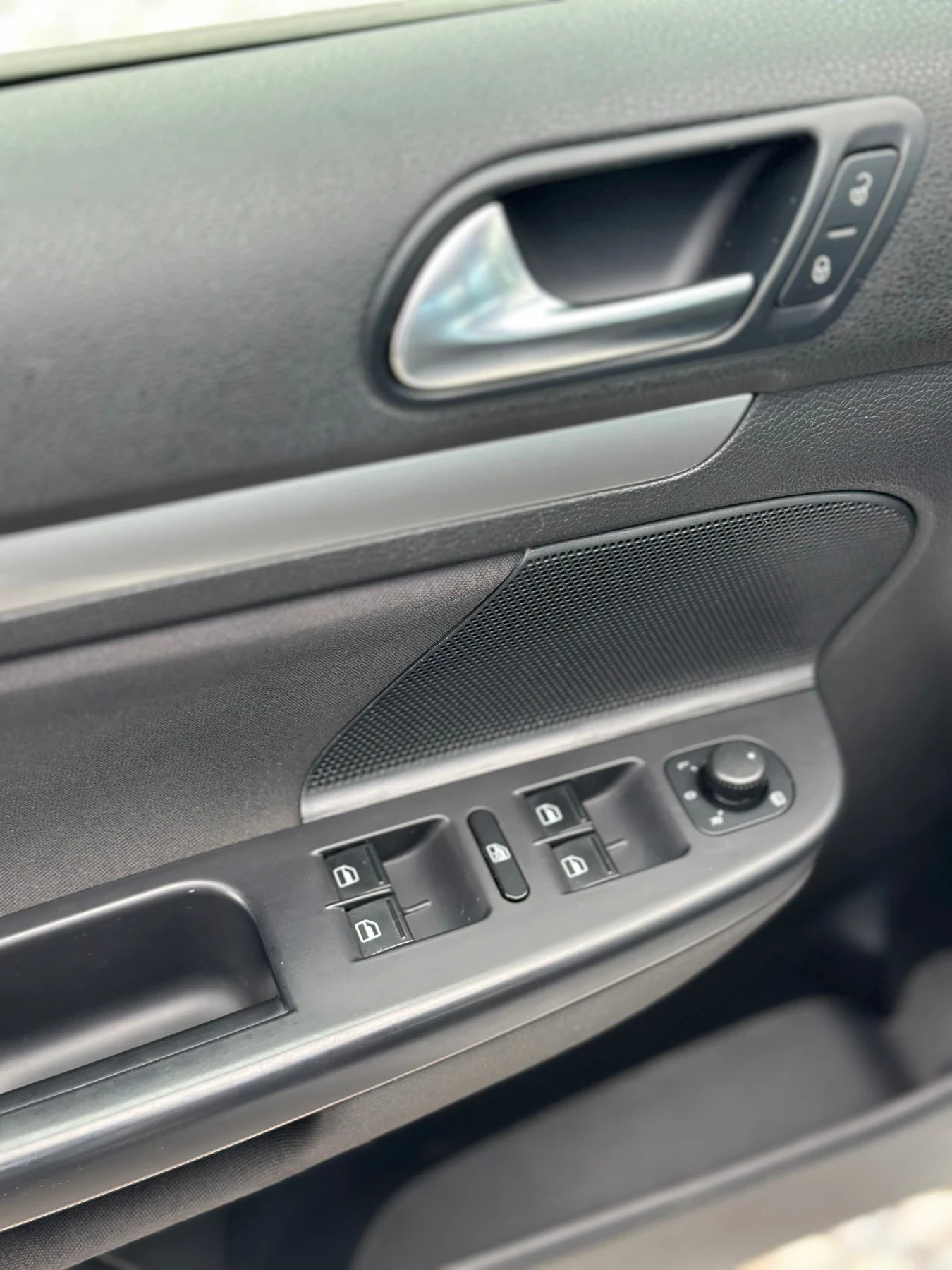 VW Golf Variant 1.6 TDI * ЛИЗИНГ*  - изображение 9