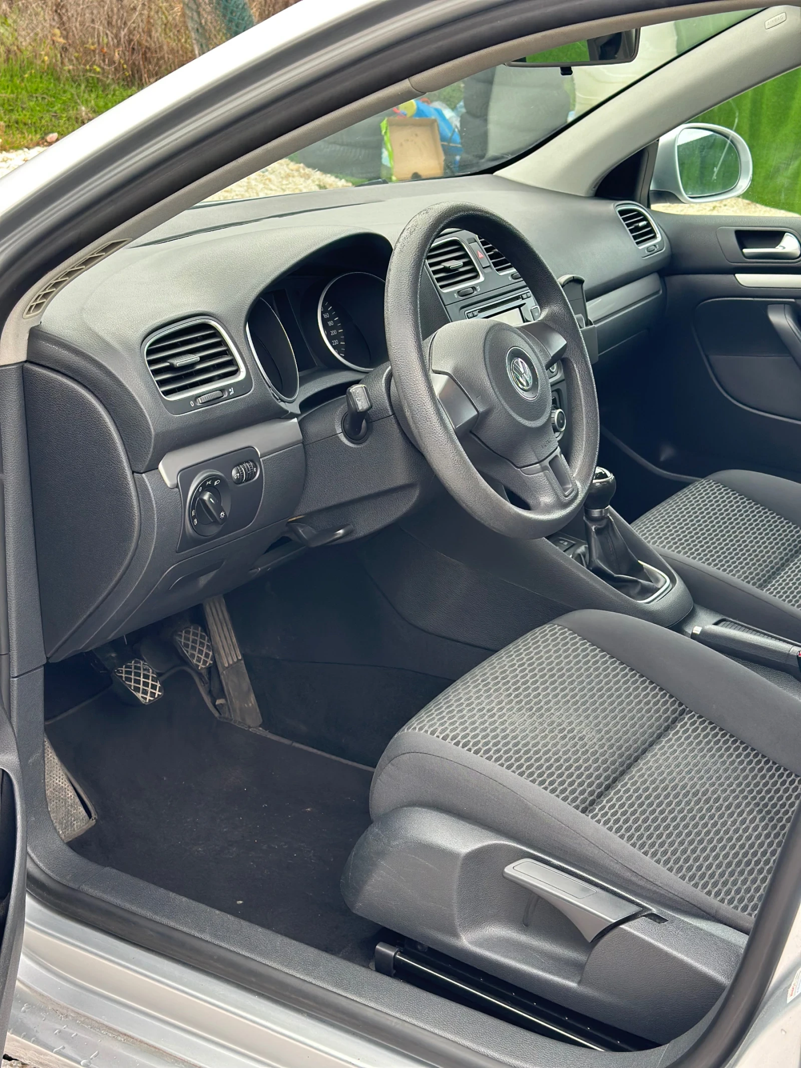 VW Golf Variant 1.6 TDI * ЛИЗИНГ*  - изображение 7