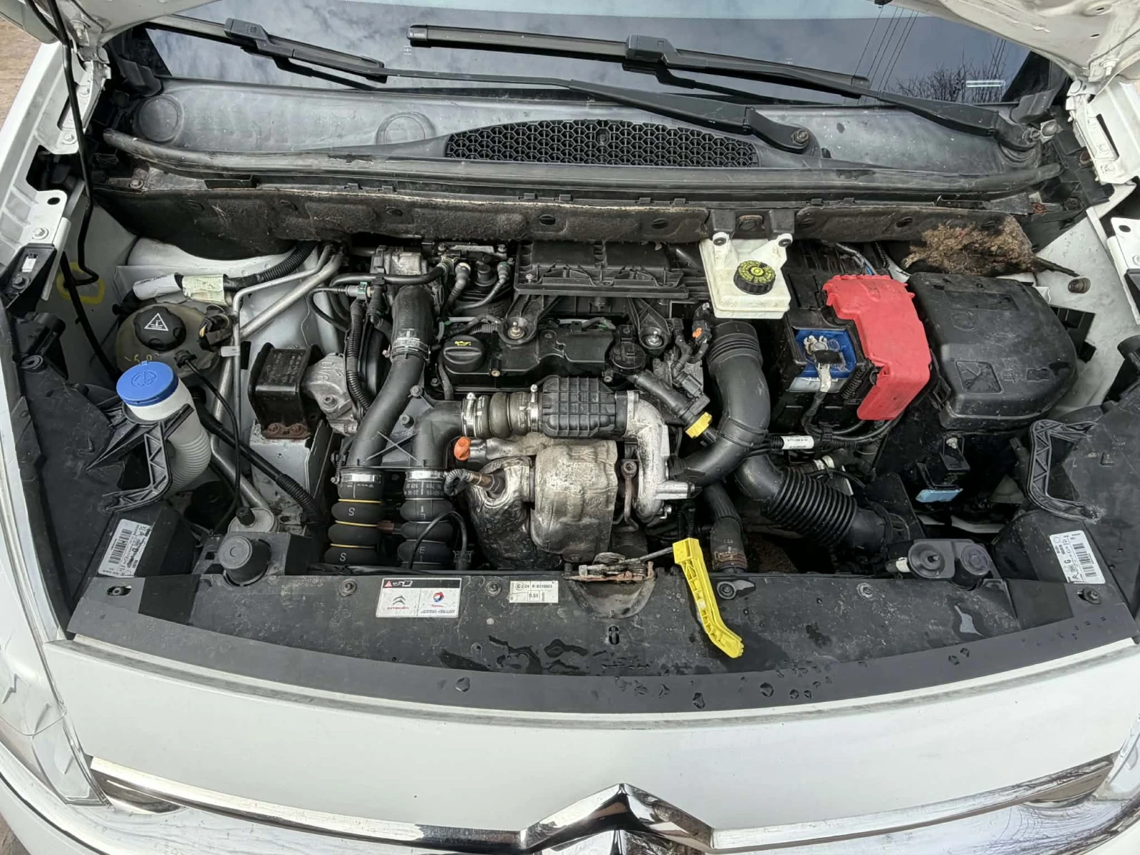 Citroen Berlingo 1.6 HDI, снимка 17 - Автомобили и джипове - 53743141