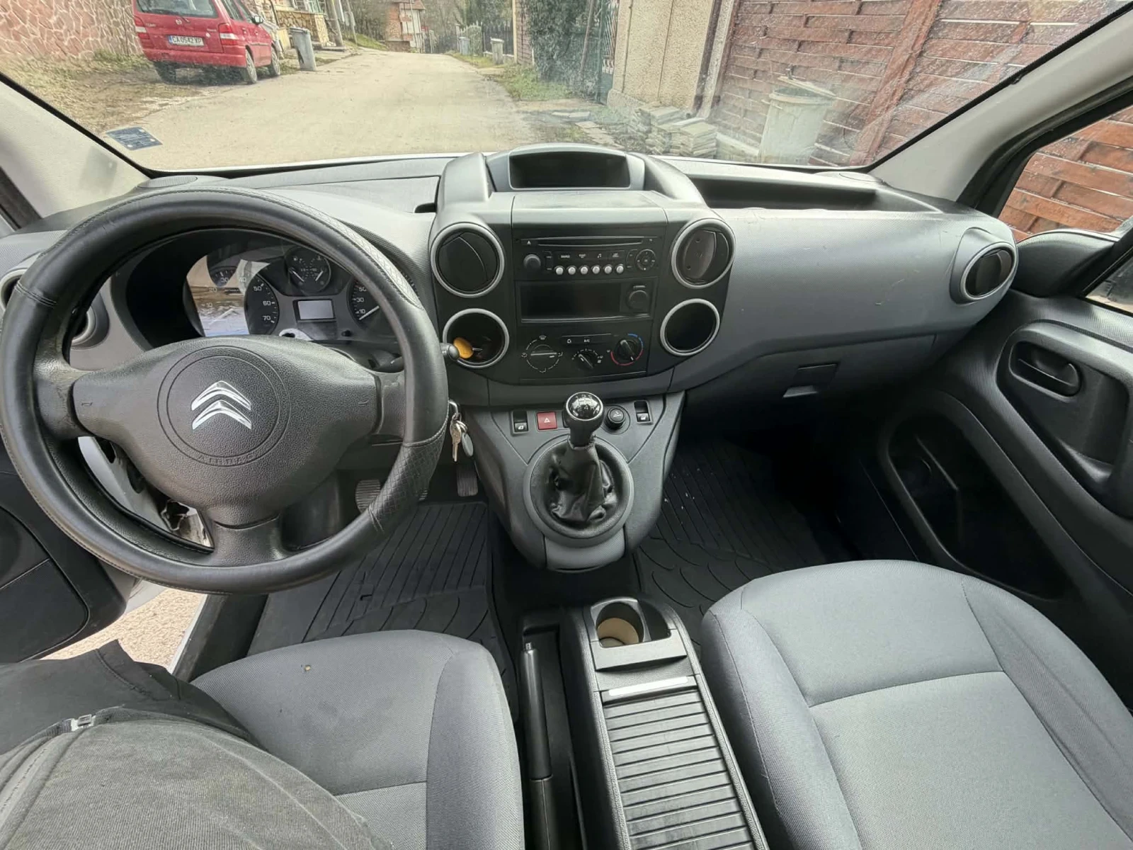 Citroen Berlingo 1.6 HDI, снимка 14 - Автомобили и джипове - 53743141
