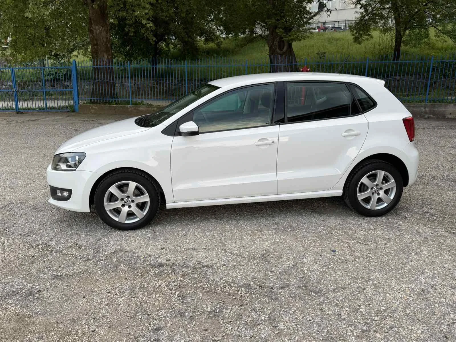 VW Polo 1.6 газ/бензин, снимка 7 - Автомобили и джипове - 54639632