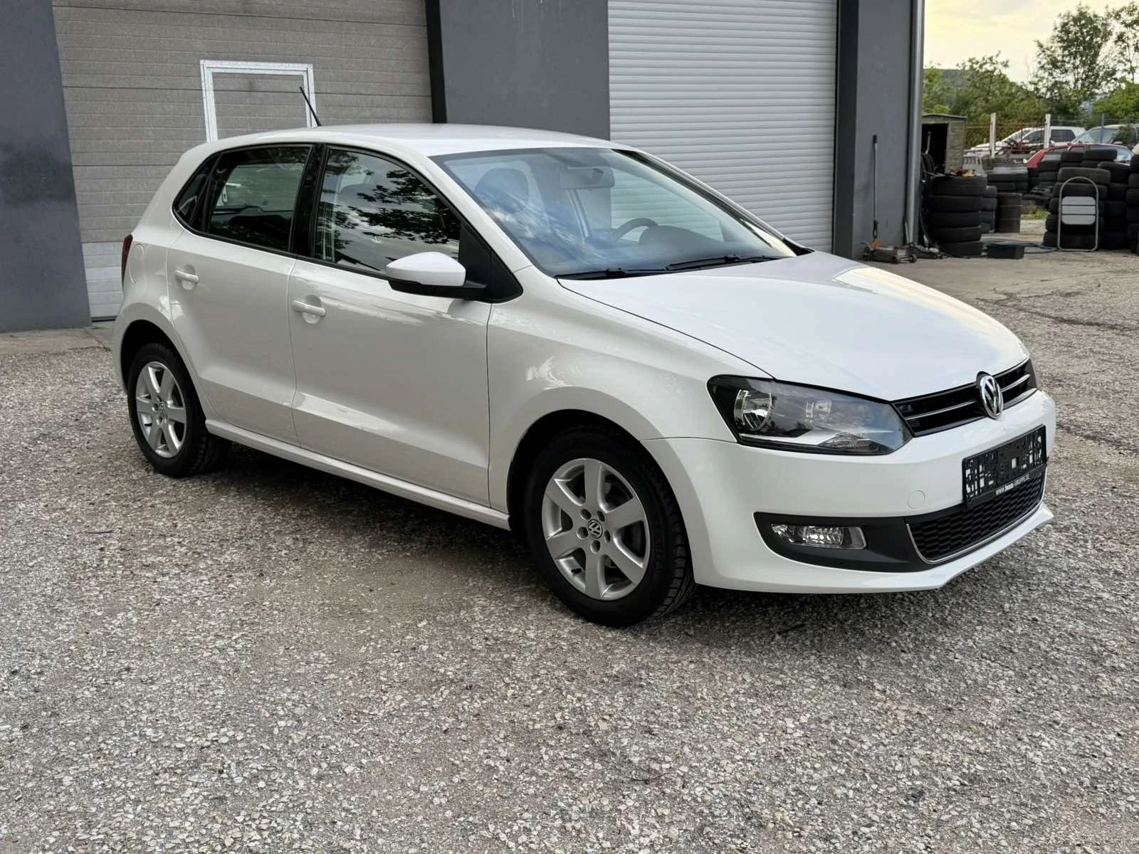 VW Polo 1.6 газ/бензин, снимка 2 - Автомобили и джипове - 54639632