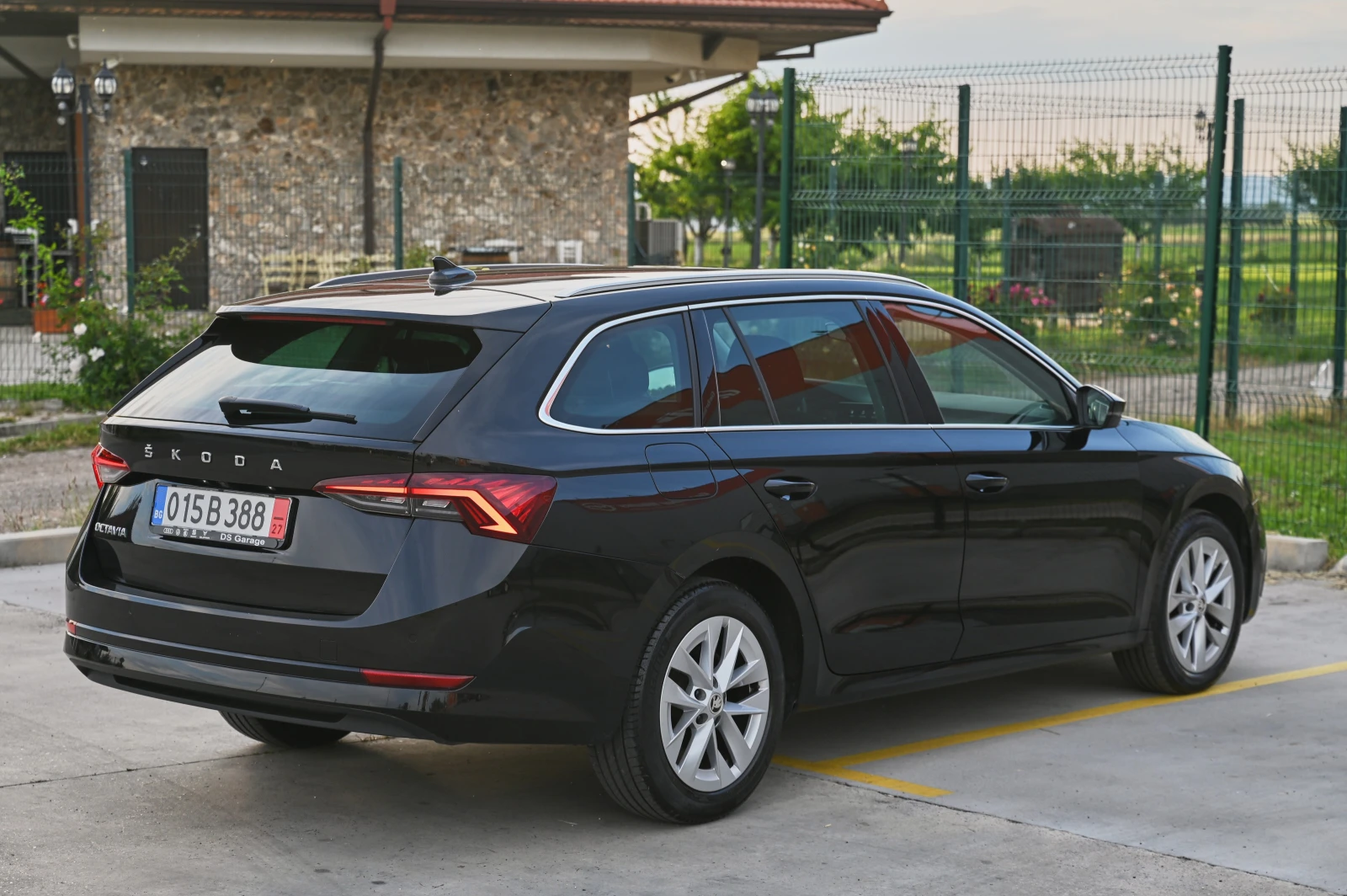 Skoda Octavia 2.0TDI* FirstEdition* ������* MATRIX* ACC* Keyless | Mobile.bg � ����������� 5