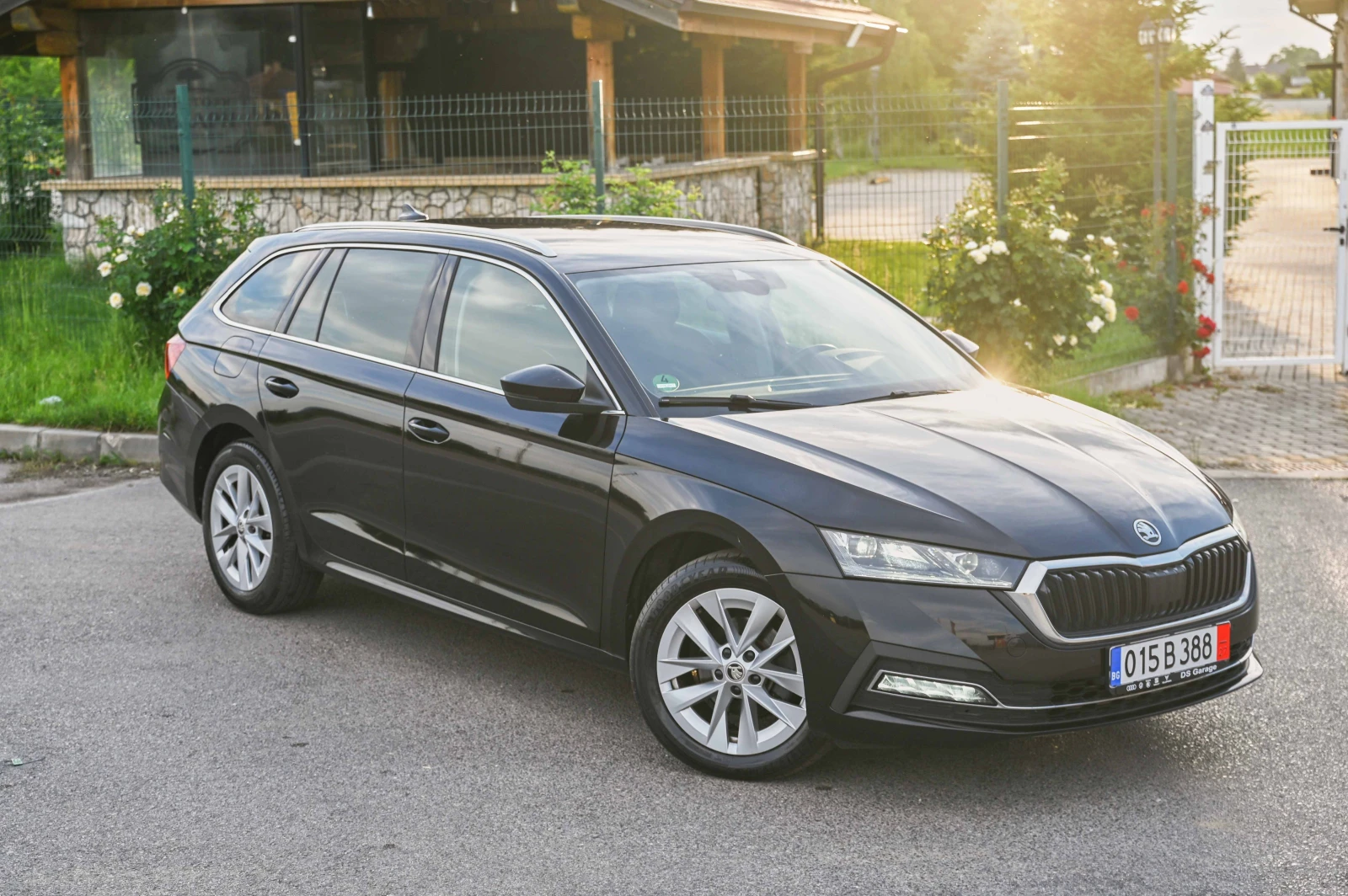 Skoda Octavia 2.0TDI* FirstEdition* КАМЕРА* MATRIX* ACC* Keyless, снимка 5 - Автомобили и джипове - 54943728