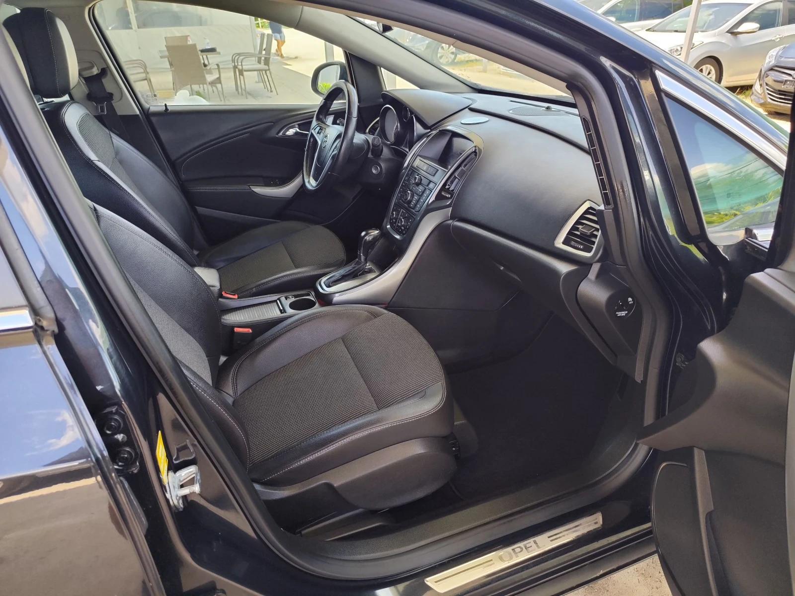 Opel Astra 1.4T Швейцария; Става за газ, снимка 16 - Автомобили и джипове - 54962443