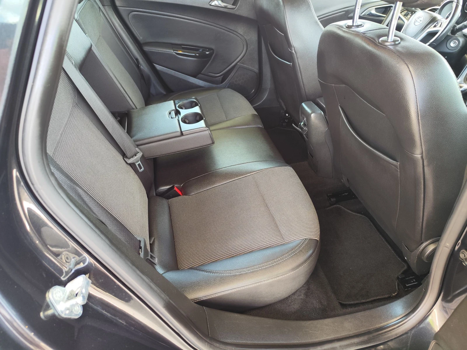 Opel Astra 1.4T Швейцария; Става за газ, снимка 14 - Автомобили и джипове - 54962443