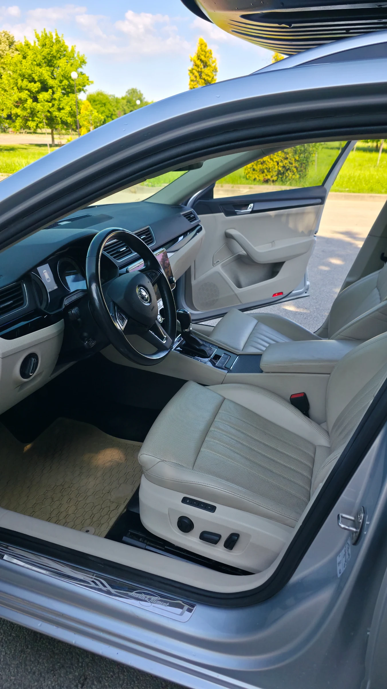 Skoda Superb L&K/2.0TDI/190K.C./7AT/4X4/ N1, снимка 5 - Автомобили и джипове - 54980210