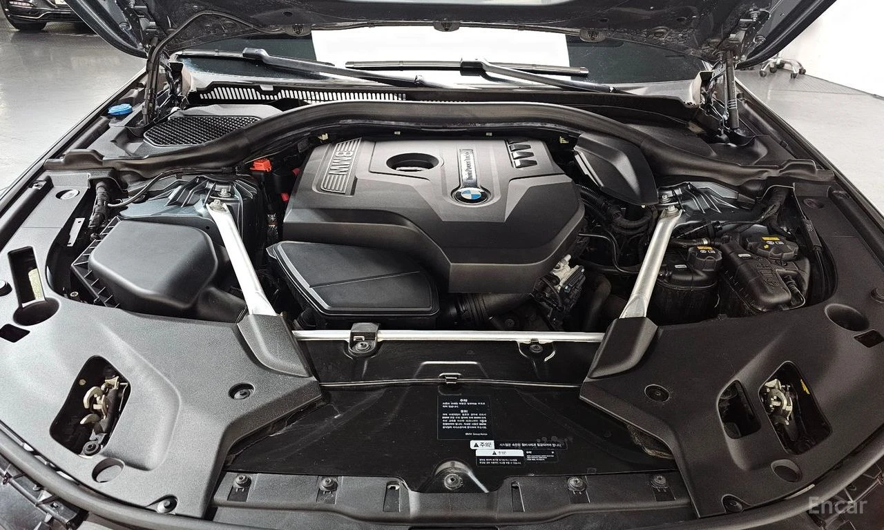 BMW 530 * ФИКСИРАНА ЦЕНА ДО БЪЛГАРИЯ * АВТОКРЕДИТ, снимка 7 - Автомобили и джипове - 55452384
