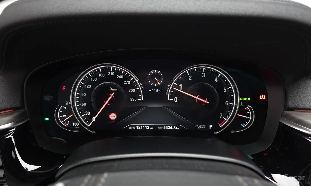 BMW 530 * ФИКСИРАНА ЦЕНА ДО БЪЛГАРИЯ * АВТОКРЕДИТ, снимка 9 - Автомобили и джипове - 55452384