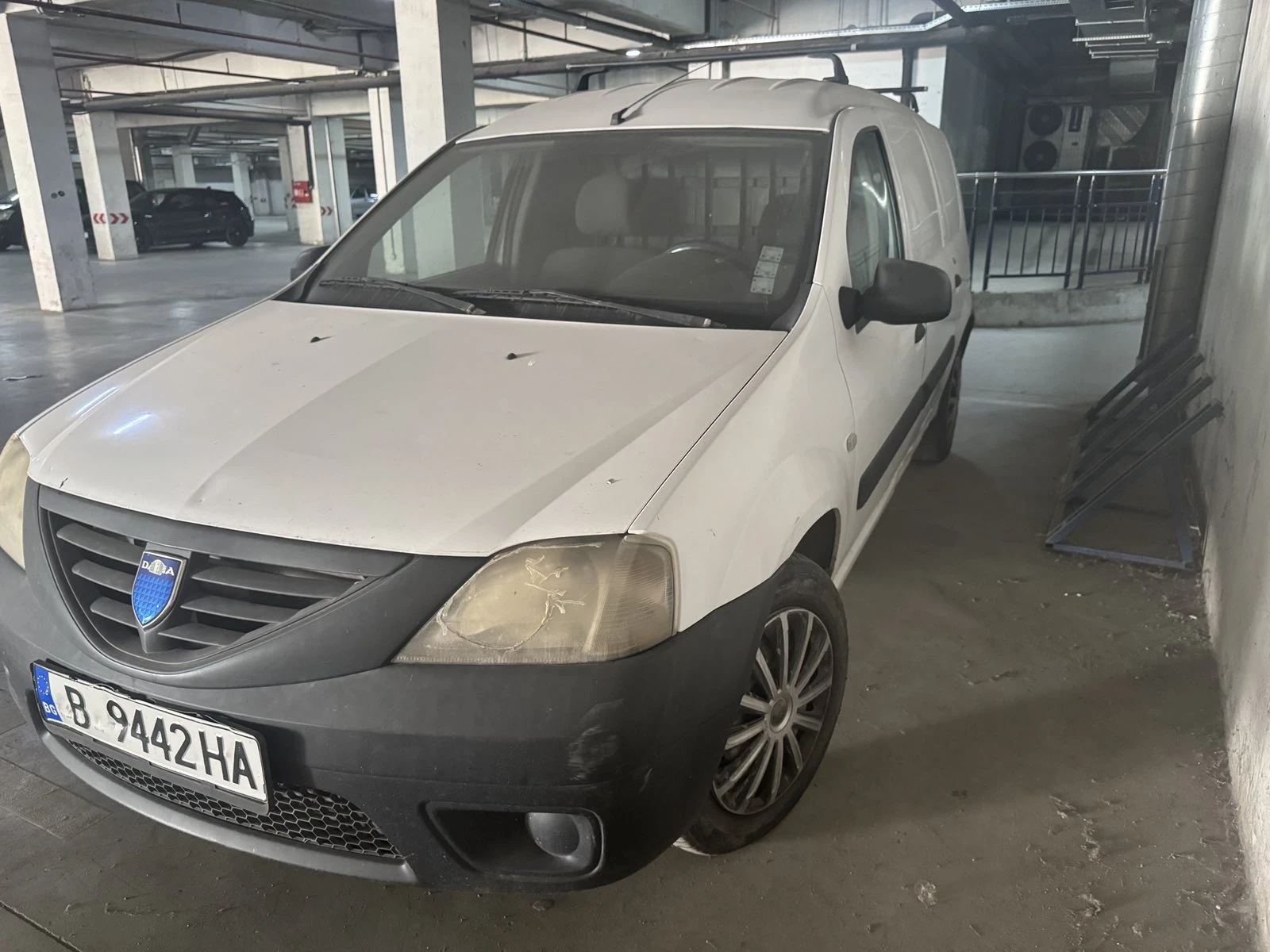 Dacia Logan, снимка 3 - Автомобили и джипове - 55610533
