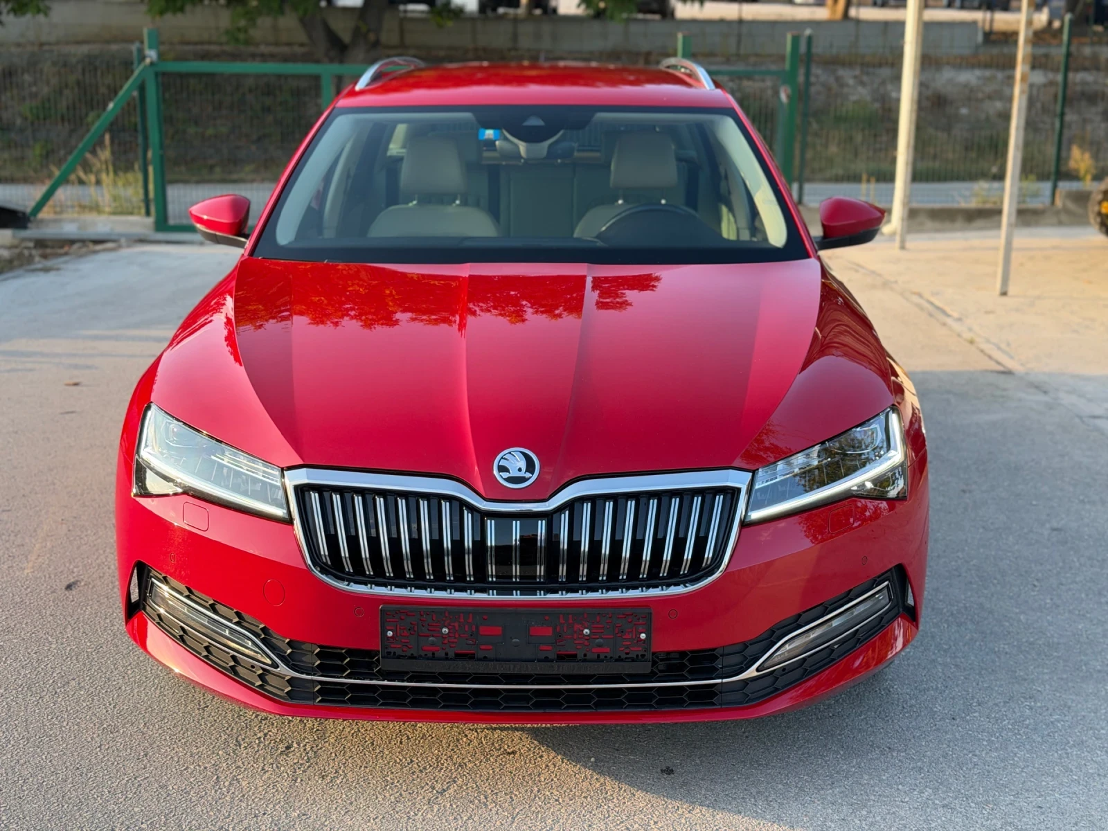 Skoda Superb 2.0TDI Швейцария , снимка 3 - Автомобили и джипове - 56251450