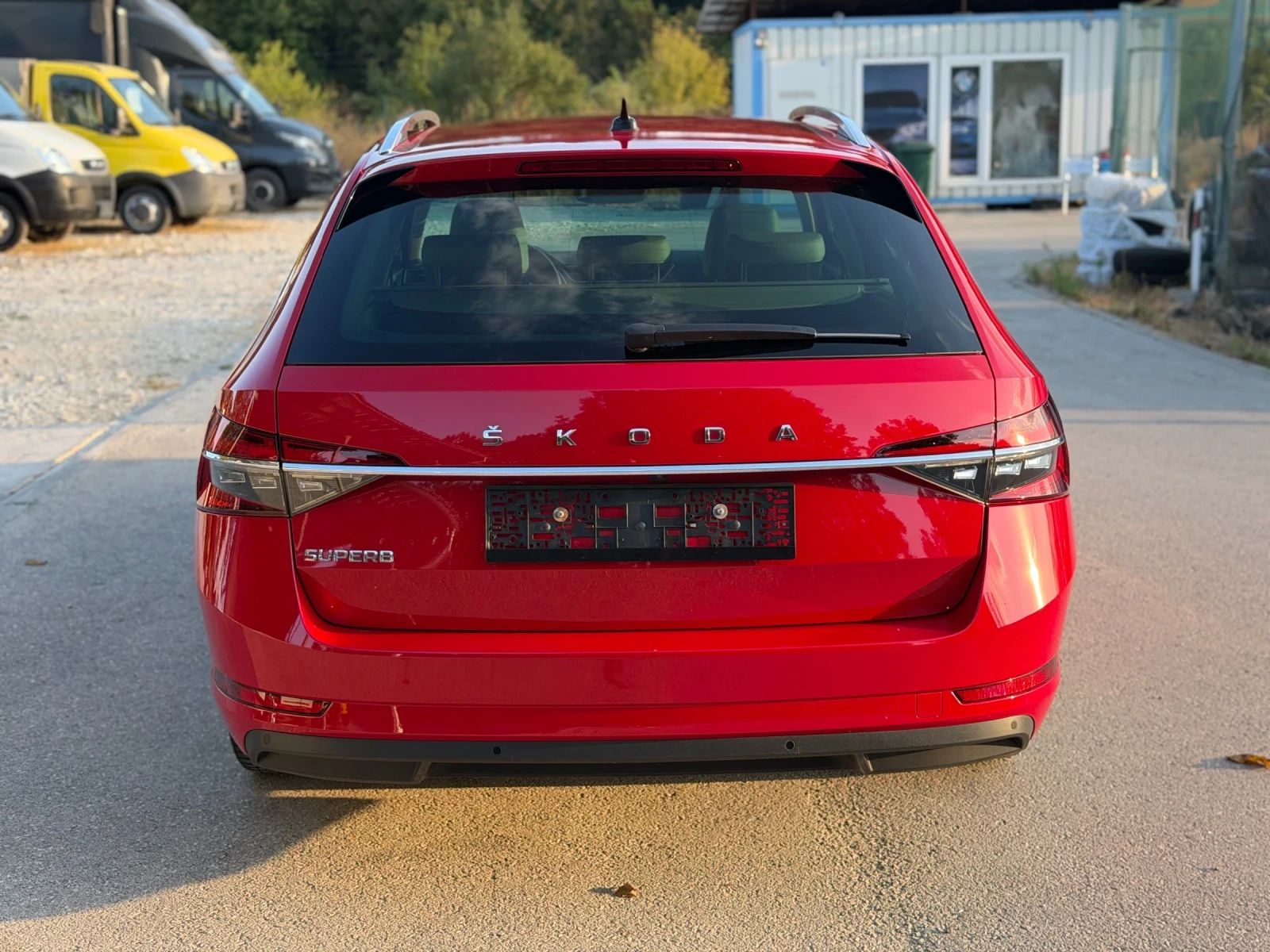 Skoda Superb 2.0TDI Швейцария , снимка 6 - Автомобили и джипове - 56251450