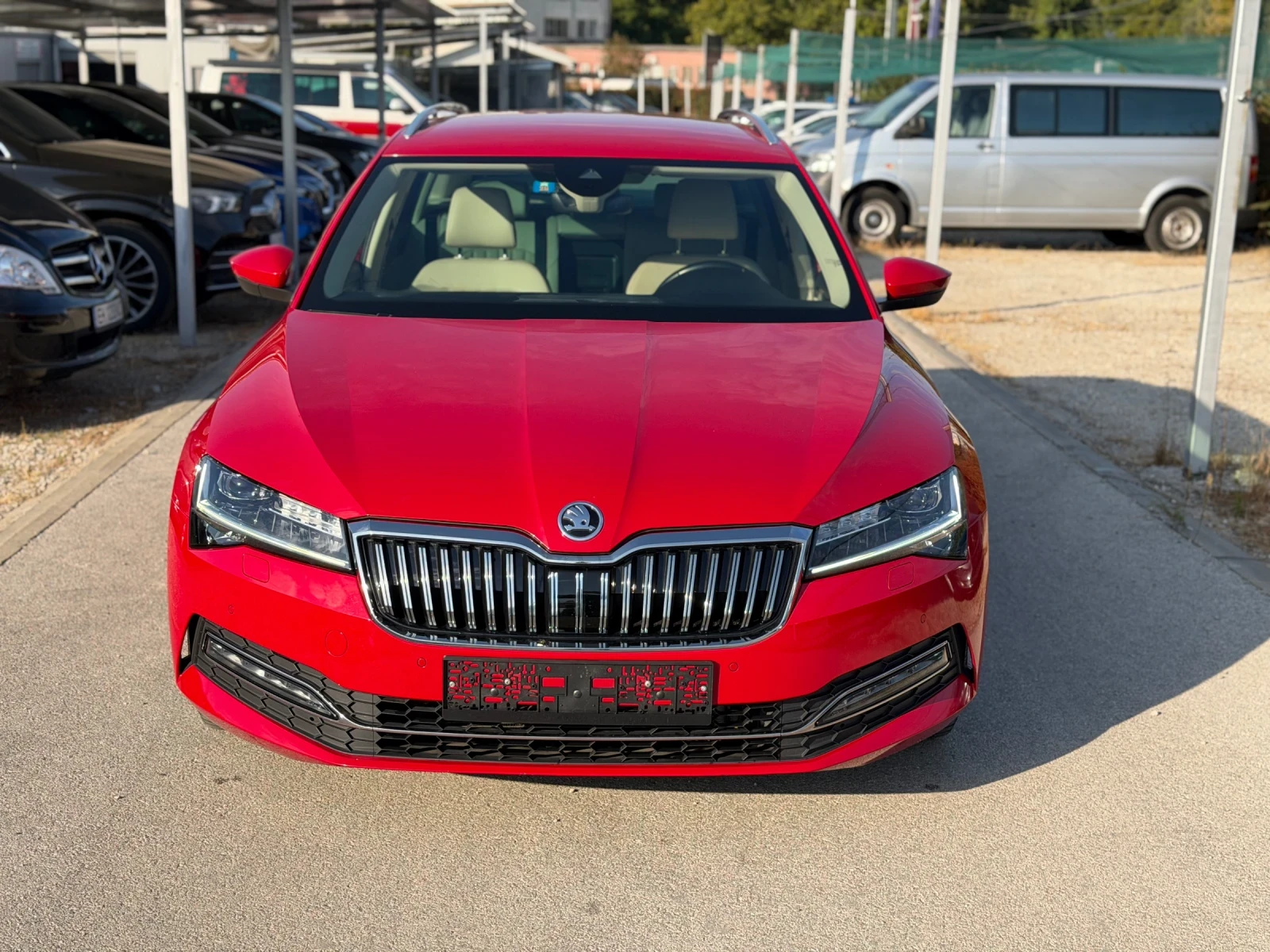 Skoda Superb 2.0TDI Швейцария , снимка 3 - Автомобили и джипове - 56251450