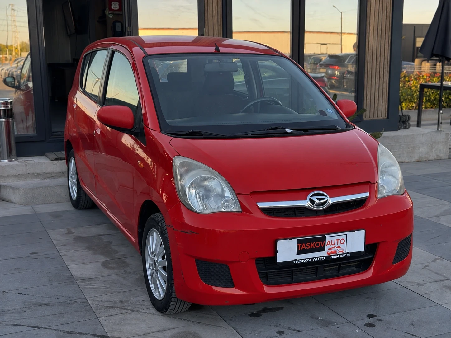 Daihatsu Cuore, снимка 3 - Автомобили и джипове - 56410933