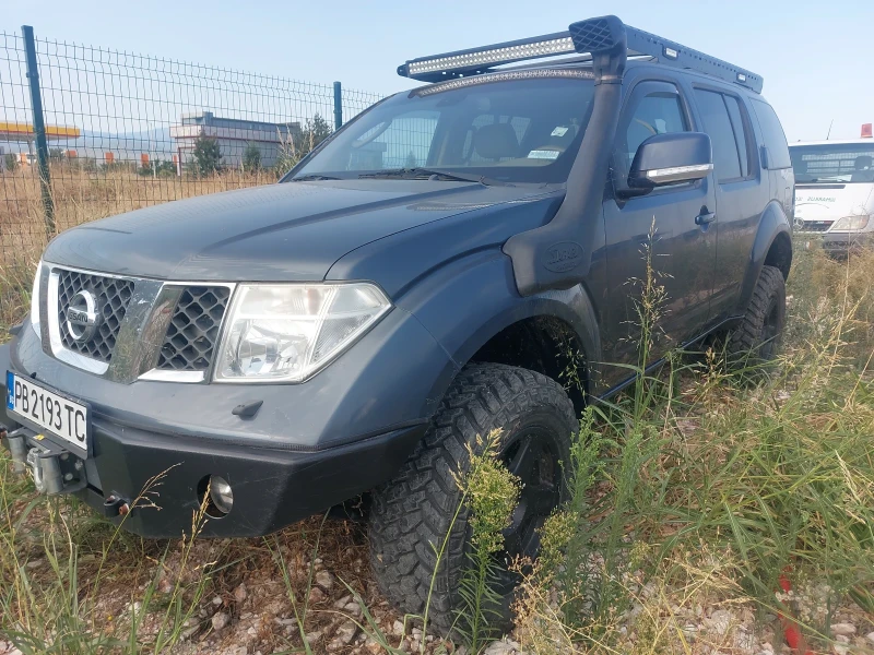 Nissan Pathfinder 4х4, снимка 3 - Автомобили и джипове - 46942006