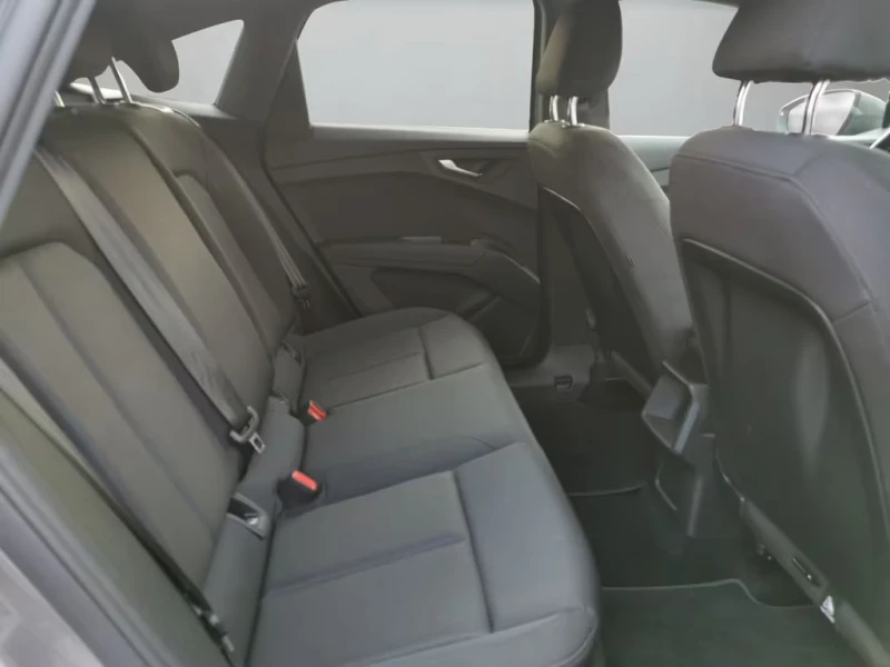 Audi Q4 SPORTBACK/170HP/35e-TRON/CAM/NAVI/LED/DIGI/286gPR, снимка 11 - Автомобили и джипове - 51654057