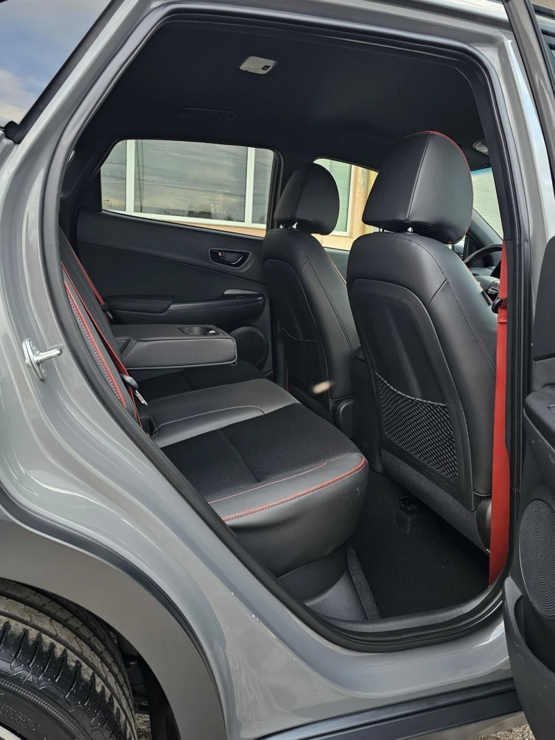 Hyundai Kona 1.6 T-GDI 177к.с. KRELL CarPlay Сервизна книжка, снимка 9 - Автомобили и джипове - 51895452