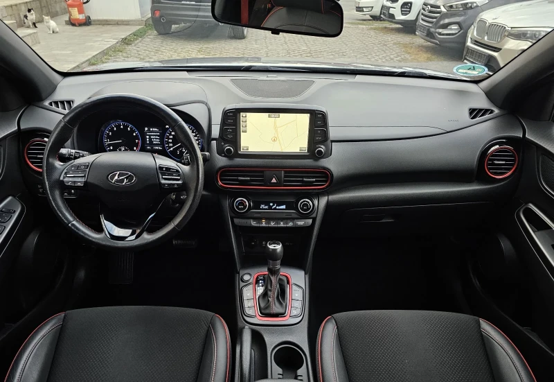 Hyundai Kona 1.6 T-GDI 177к.с. KRELL CarPlay Сервизна книжка, снимка 11 - Автомобили и джипове - 51895452