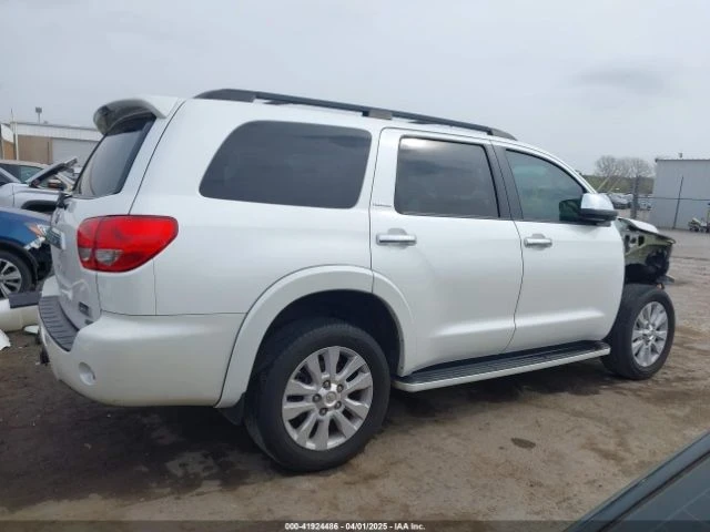 Toyota Sequoia  - изображение 7