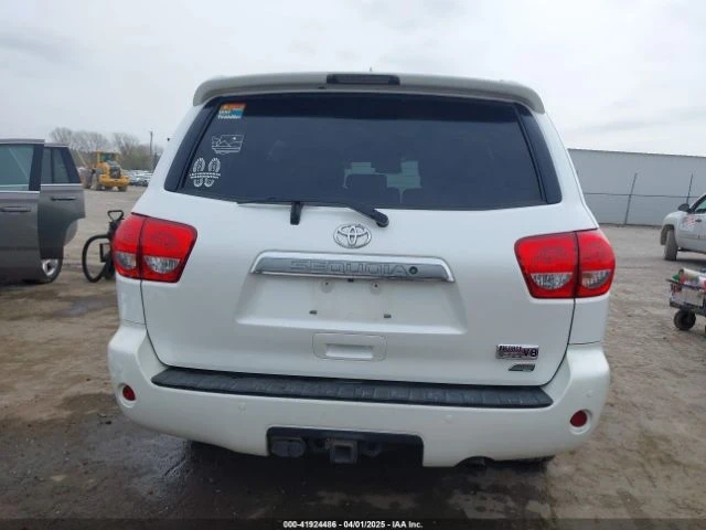 Toyota Sequoia  - изображение 6