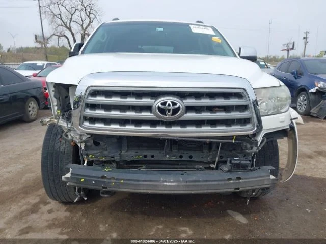 Toyota Sequoia  - изображение 5