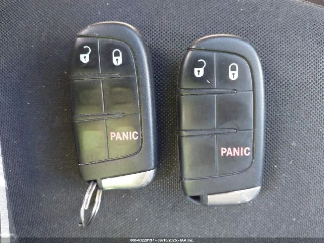 Jeep Renegade SPORT, снимка 10 - Автомобили и джипове - 53736231