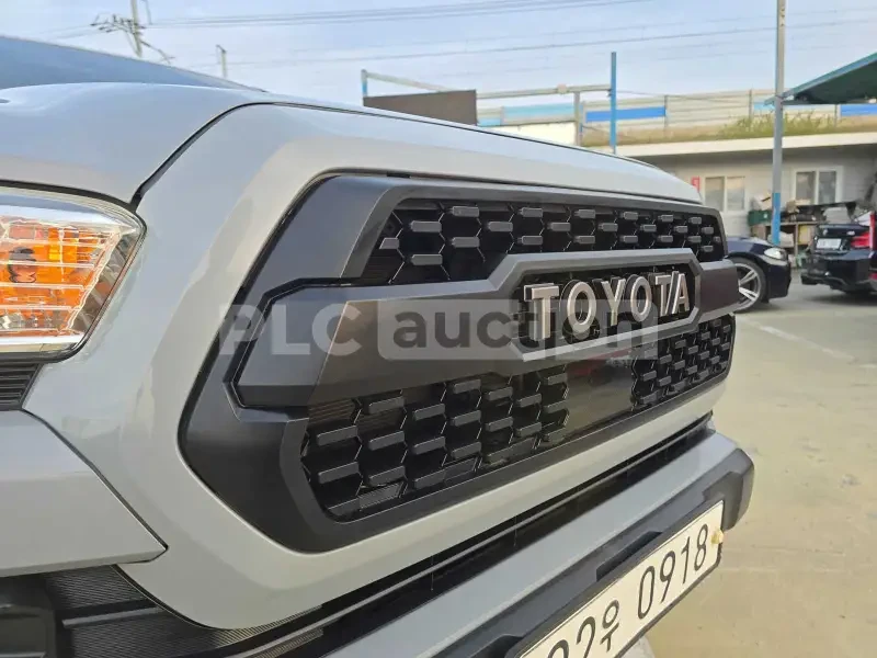 Toyota Tacoma TRD PRO, снимка 14 - Автомобили и джипове - 54431893