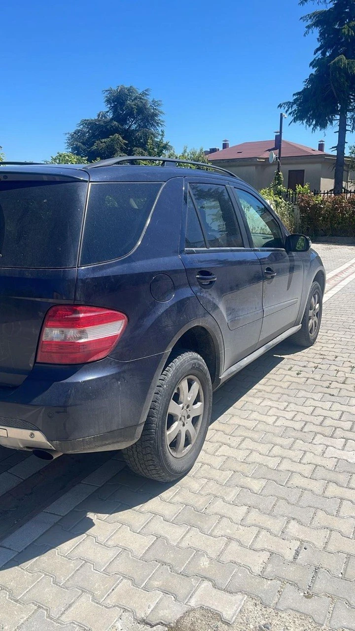 Mercedes-Benz ML 280 CDI 4MATIC, снимка 4 - Автомобили и джипове - 54680230