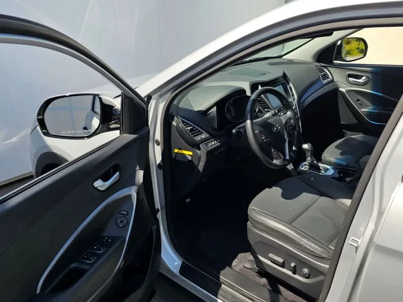 Hyundai Santa fe 2.0 CRDi 4WD - САМО 30% АВАНС, снимка 10 - Автомобили и джипове - 56021694