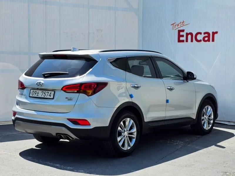 Hyundai Santa fe 2.0 CRDi 4WD - САМО 30% АВАНС, снимка 2 - Автомобили и джипове - 56021694