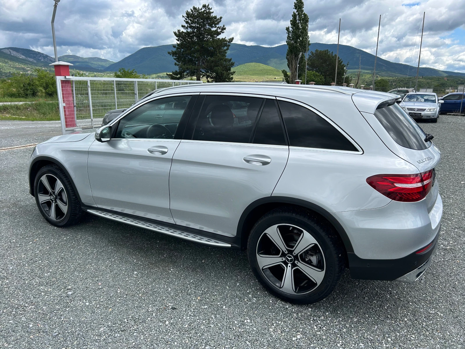 Mercedes-Benz GLC 250 (KATO НОВА) - изображение 9