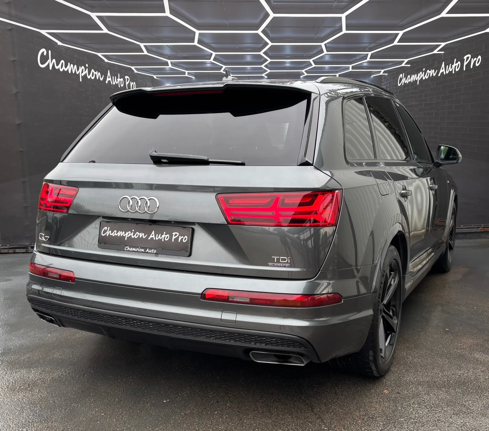 Audi Q7 3.0TDI 3xSline - изображение 6