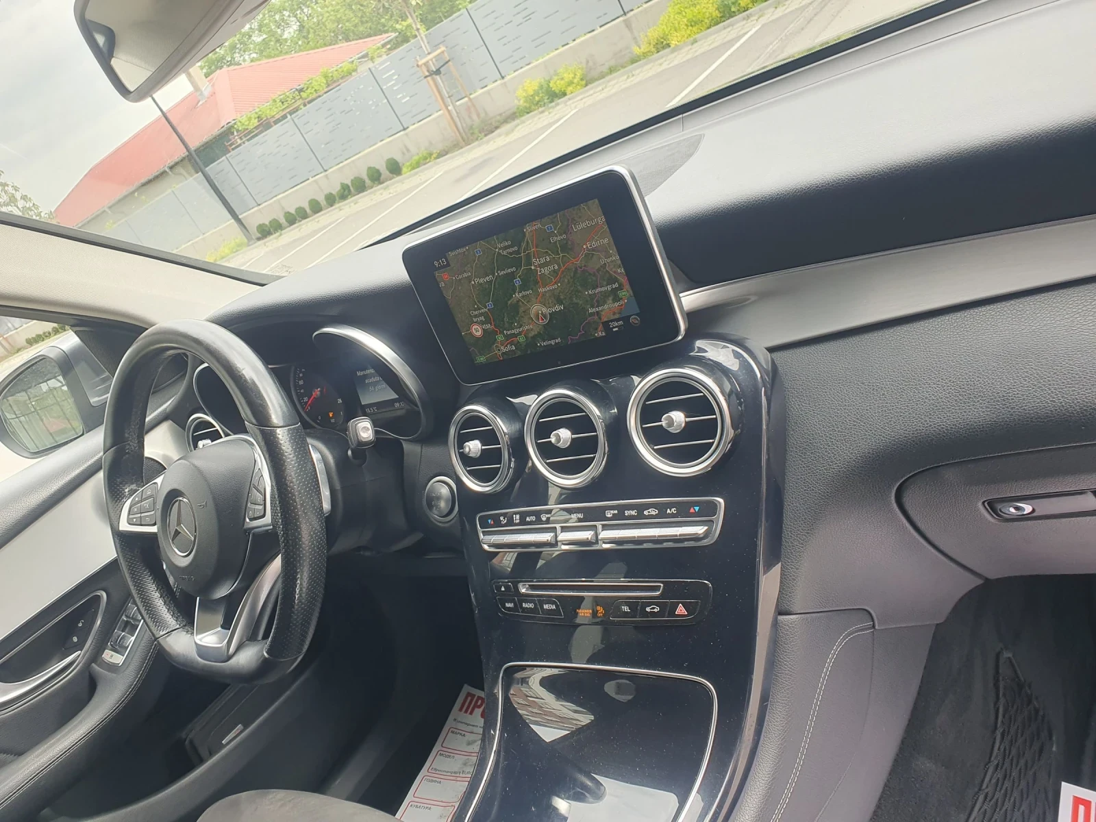 Mercedes-Benz GLC 250 АMG AUT NAVI KAMERA  KOJA, снимка 10 - Автомобили и джипове - 54480549