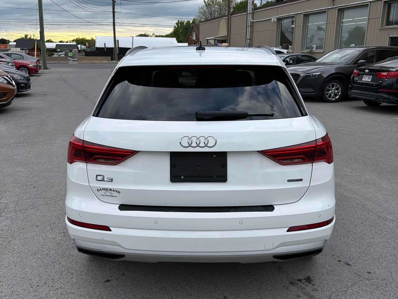 Audi Q3 * KOMFORT * CARFAX * ЦЕНА ДО БГ, снимка 5 - Автомобили и джипове - 54750148