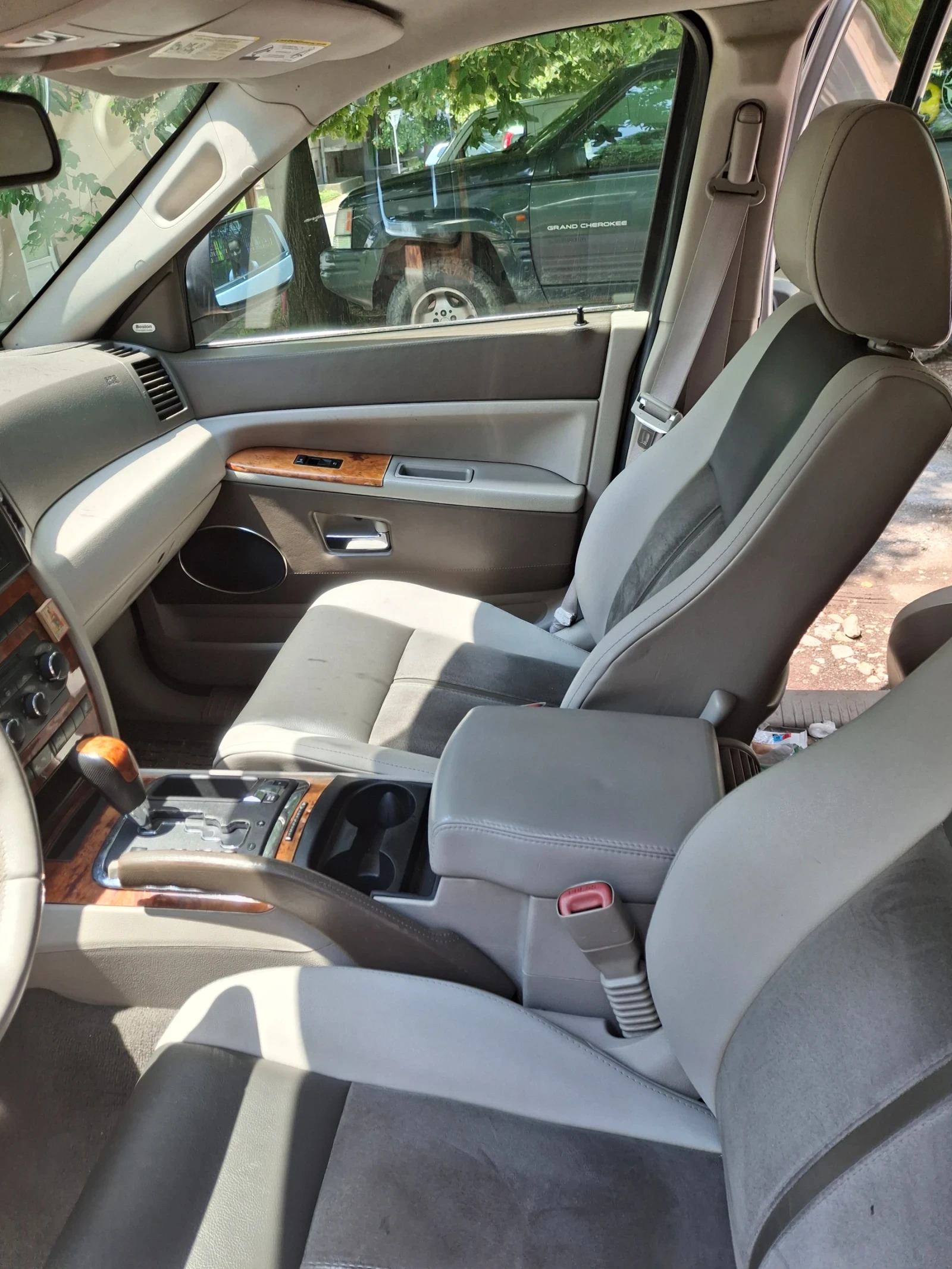 Jeep Grand cherokee 3.0, снимка 2 - Автомобили и джипове - 54790577