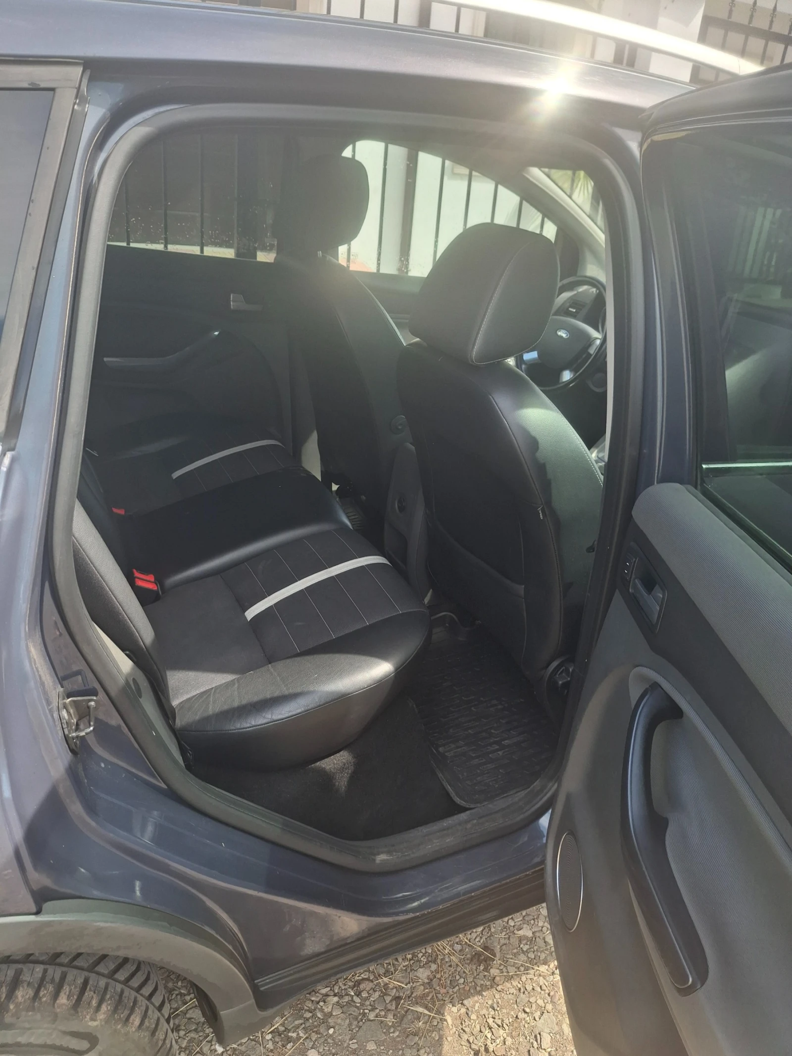 Ford Kuga, снимка 6 - Автомобили и джипове - 55618893